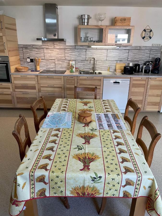 Spacieux Appartement Монс Экстерьер фото